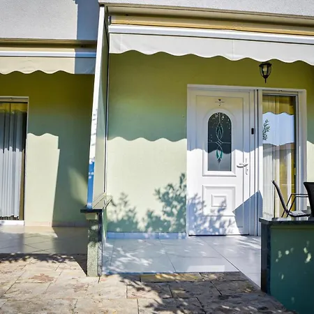 Locus Apartments Petrcane Exterior photo