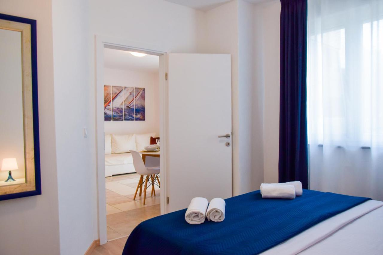 Apartment Locus