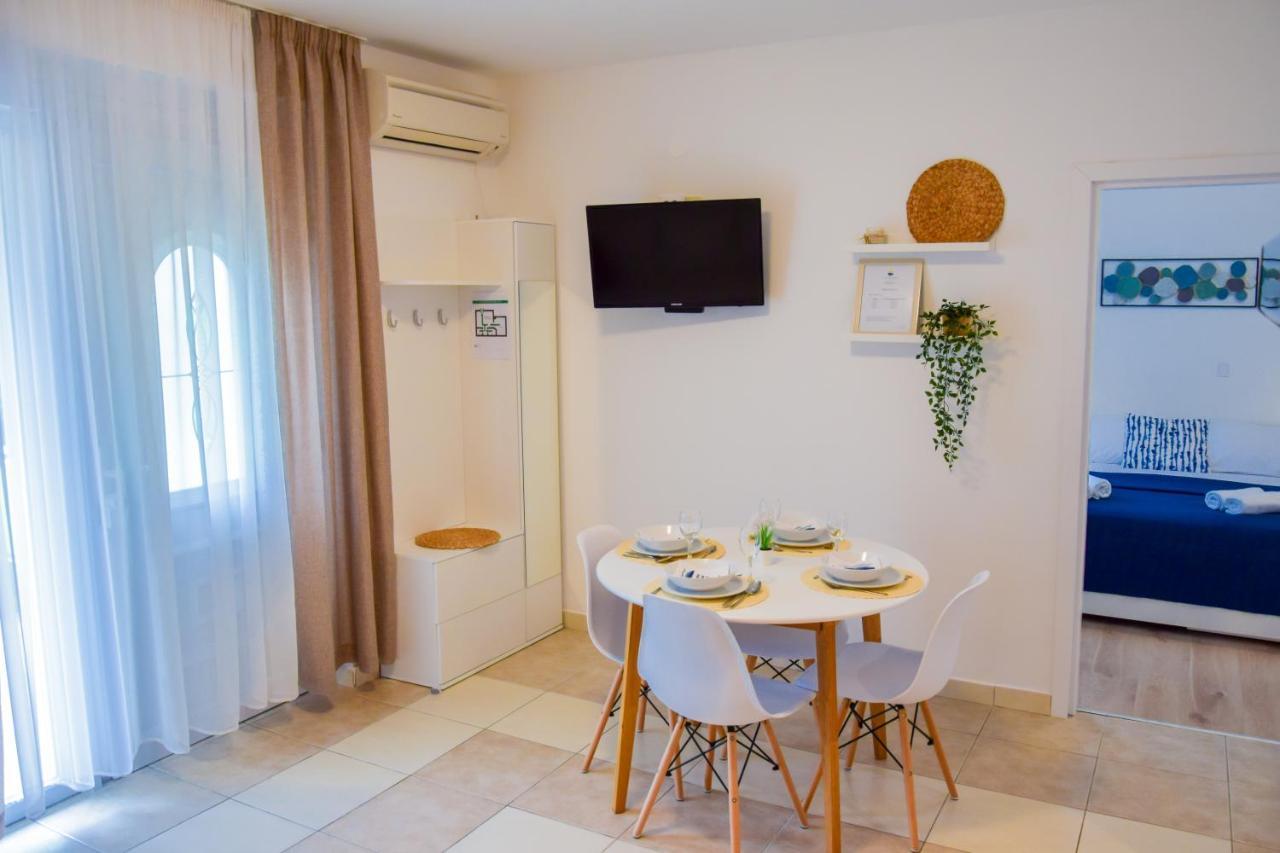 Locus Apartment *