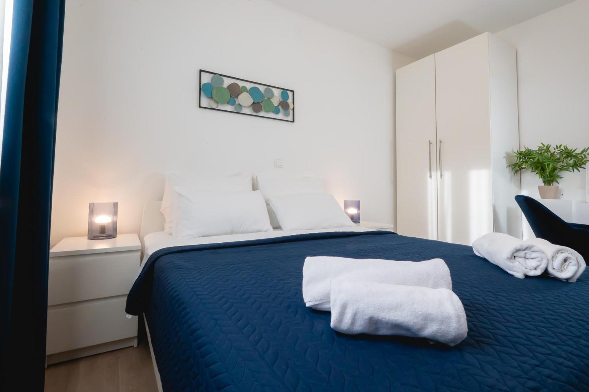 Apartment Locus
